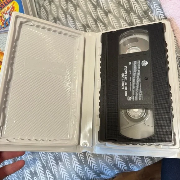 Scooby-Doo VHS Collection - Picture 10 of 16